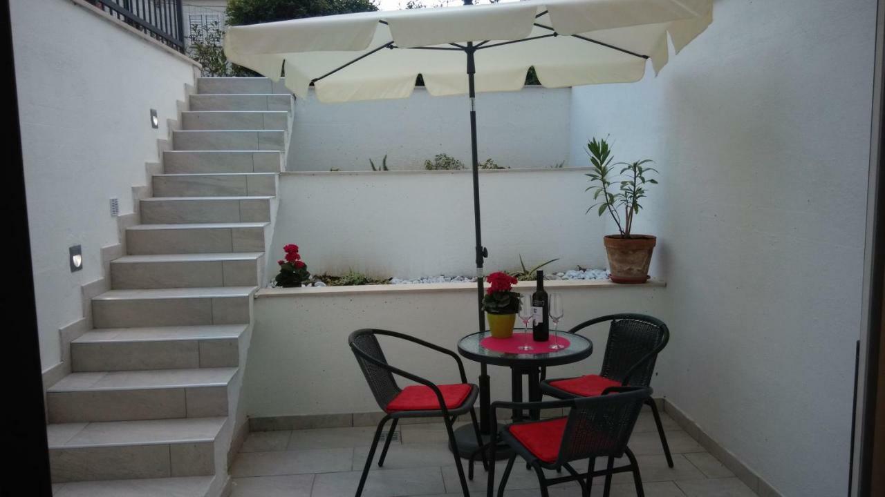 Apartment Nives In The City Center - Free Parking Split Exteriör bild